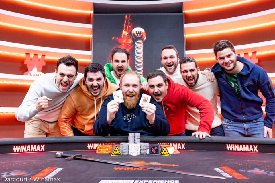 découvrez le poker en ligne entre amis ! profitez d'une expérience de jeu immersive et conviviale, où vous pouvez affronter vos proches dans des parties palpitantes. inscrivez-vous dès maintenant et partagez des moments inoubliables autour des cartes.